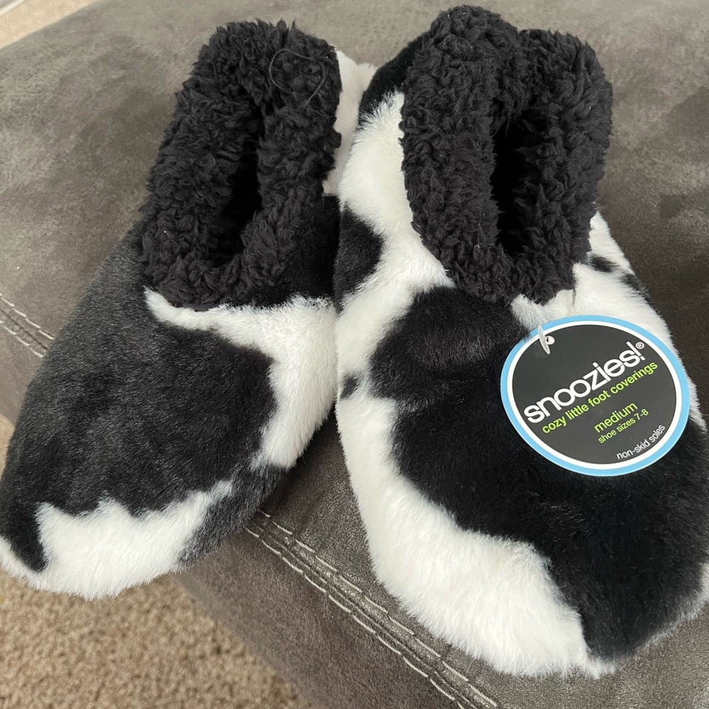 Snoozies! Black and White Women's Slippers